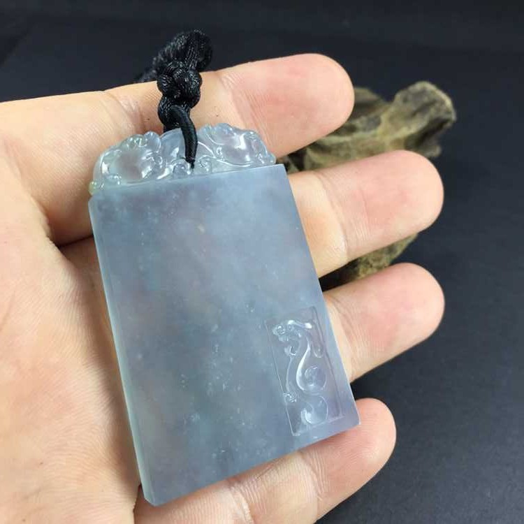 北京翡翠大龙牌