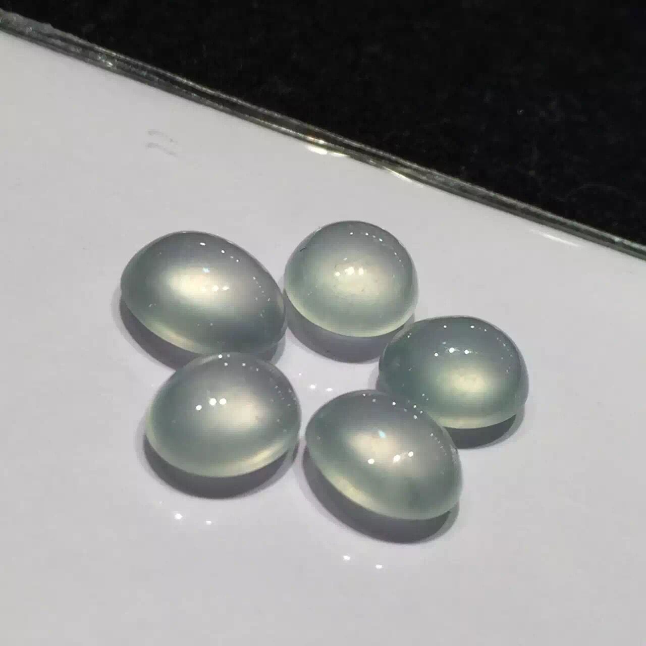 天然A货翡翠 高光灯泡一手5个