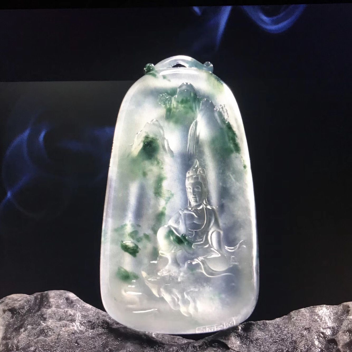 收藏级大师作品 高冰飘彩自在观音